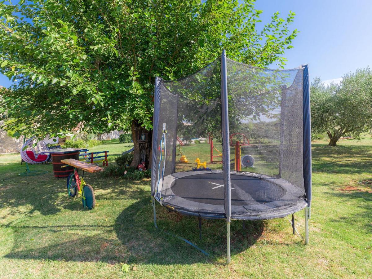 Holiday Home Bozac - VOJ100 Vodnjan Ngoại thất bức ảnh